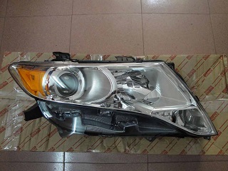 Đèn pha xenon venza