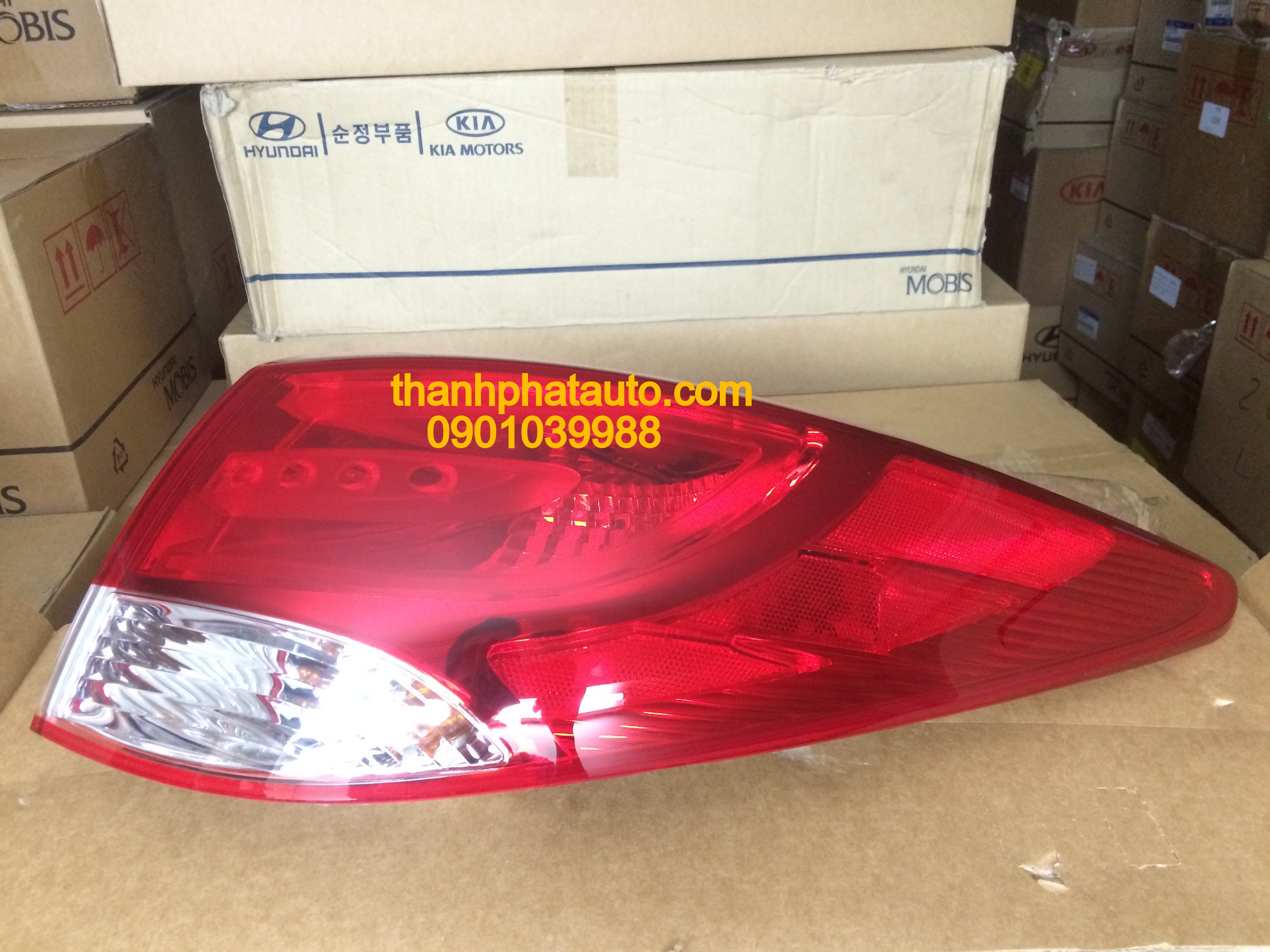 ĐÈN HẬU MIẾNG NGOÀI